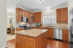 4623 Village Square Ct, Greensboro, NC 27409 - Photo 11
