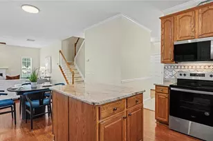 4623 Village Square Ct, Greensboro, NC 27409 - Photo 13