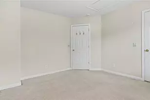 4623 Village Square Ct, Greensboro, NC 27409 - Photo 23