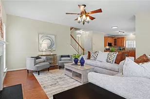 4623 Village Square Ct, Greensboro, NC 27409 - Photo 7