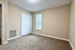 938 S Ridge Ct, Winston-Salem, NC 27107 - Photo 7