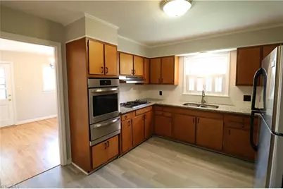 2316 Silas Creek Parkway, Winston-Salem, NC 27103 - Photo 5