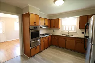 2316 Silas Creek Pkwy, Winston-Salem, NC 27103 - Photo 5