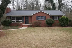 2316 Silas Creek Pkwy, Winston-Salem, NC 27103 - Photo 1