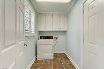 204 W Stonebury Court, Reidsville, NC 27320 - Photo 25