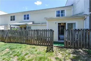5735 Bramblegate Rd, Greensboro, NC 27409 - Photo 15