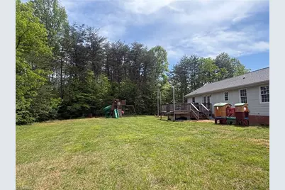 808 Creed Road, Ararat, NC 27007 - Photo 5