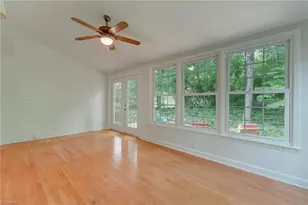 200 Stafford Oak Dr, Jamestown, NC 27282 - Photo 9