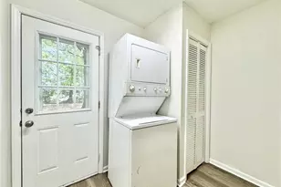 3602 Calvert St, Greensboro, NC 27405 - Photo 11