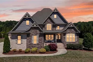 6634 Linville Ridge Dr, Oak Ridge, NC 27310 - Photo 5