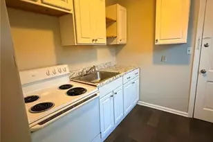1400 Roslyn Dr, Burlington, NC 27215 - Photo 5