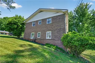648 Knollwood Dr, Mount Airy, NC 27030 - Photo 3