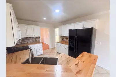 518 Wildwood Lane, Graham, NC 27253 - Photo 5