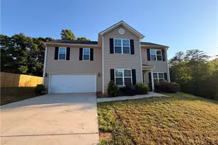 948 Brentwood Pk Ln, Rural Hall, NC 27045 - Photo 1