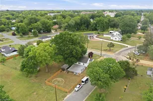 215 Home Ave, Graham, NC 27253 - Photo 9