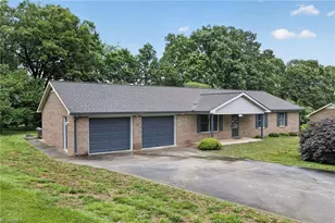 316 Christine Ct, Midway, NC 27127 - Photo 1