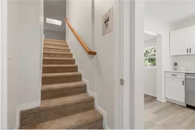 2627 Stratford Drive, Greensboro, NC 27408 - Photo 15