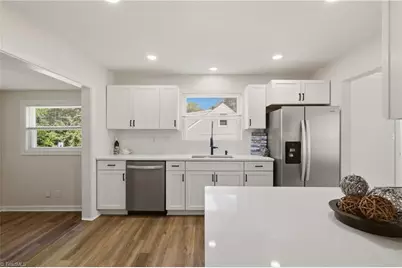 2627 Stratford Drive, Greensboro, NC 27408 - Photo 7