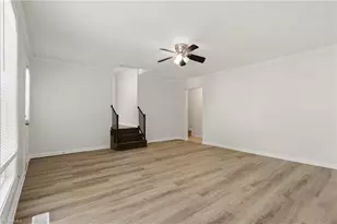 2627 Stratford Dr, Greensboro, NC 27408 - Photo 13