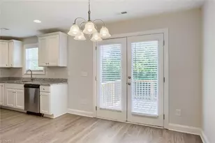 306 Beaumont Cir, Clemmons, NC 27012 - Photo 7