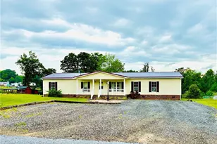 185 Mountain Dale Dr, North Wilkesboro, NC 28659 - Photo 1