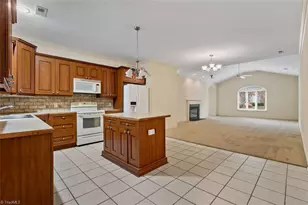 21 Annalisa Dr, Greensboro, NC 27455 - Photo 11