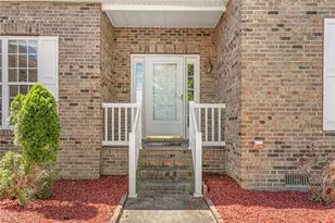 6812 W Whirlaway Ct, Whitsett, NC 27377 - Photo 5