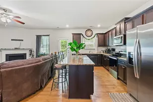 1113 Hardwick Dr, Mebane, NC 27302 - Photo 5