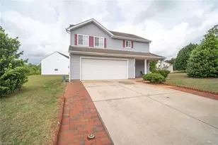 5709 Waterpoint Dr, Browns Summit, NC 27214 - Photo 3