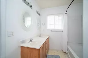 5709 Waterpoint Dr, Browns Summit, NC 27214 - Photo 19