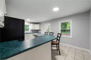 802 Miriam Ave, High Point, NC 27263 - Photo 11