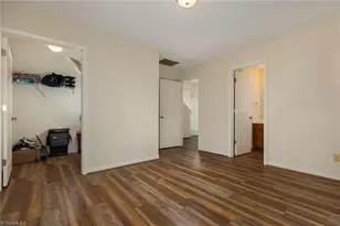 1 Dillingham Pl, Greensboro, NC 27455 - Photo 7
