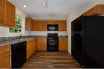 1 Dillingham Place, Greensboro, NC 27455 - Photo 17