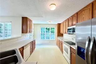 1118 Satinwood Dr, Greensboro, NC 27410 - Photo 7