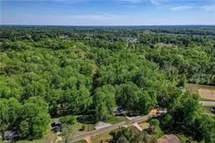 915 Quail Meadow Ln, Colfax, NC 27235 - Photo 5