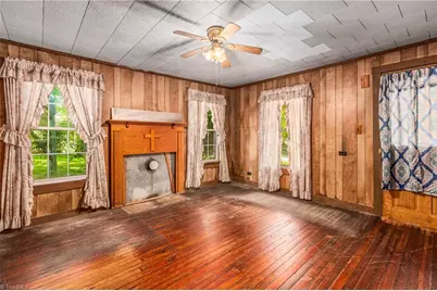128 John Deere Drive, Harmony, NC 28634 - Photo 5