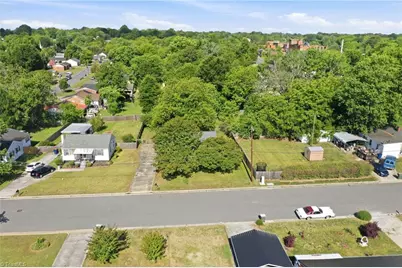 606 Walker Avenue, Graham, NC 27253 - Photo 17