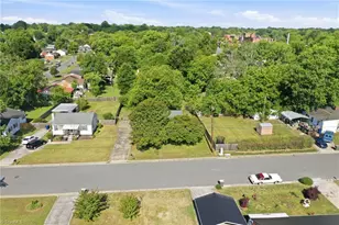 606 Walker Ave, Graham, NC 27253 - Photo 17