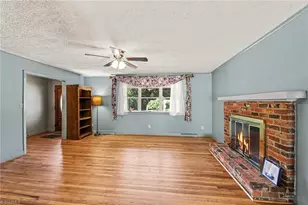 119 Lakeview Cir, Thomasville, NC 27360 - Photo 5
