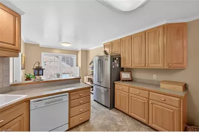 13 Hickory, Elon, NC 27244 - Photo 17