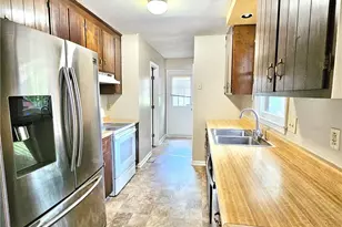 2503 Harley Dr, Greensboro, NC 27406 - Photo 5