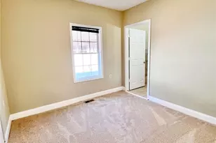 829 Dillard St, Greensboro, NC 27403 - Photo 9