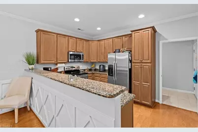 3075 Renaissance Parkway, Jamestown, NC 27282 - Photo 11