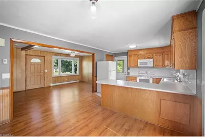 287 Holly Avenue, Mount Airy, NC 27030 - Photo 11