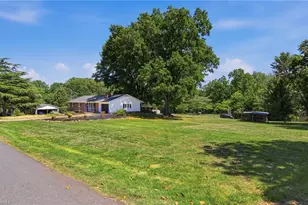 324 Chestnut St, Yadkinville, NC 27055 - Photo 33