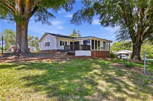324 Chestnut St, Yadkinville, NC 27055 - Photo 29