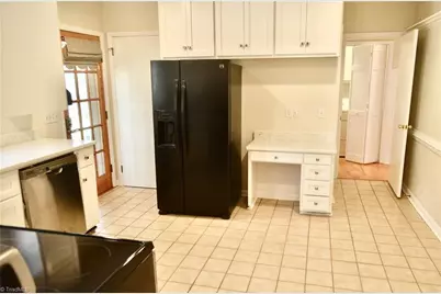102 Forestdale Drive, Greensboro, NC 27403 - Photo 5