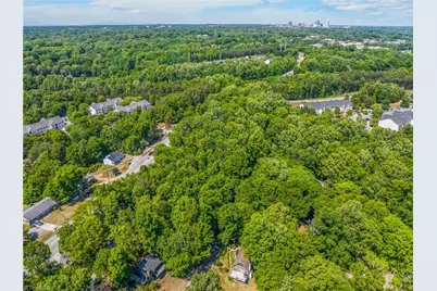 1916 Chateau Ridge, Winston-Salem, NC 27103 - Photo 31