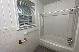 2009 McGuinn Dr, High Point, NC 27265 - Photo 11