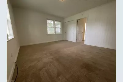 2009 McGuinn Drive, High Point, NC 27265 - Photo 7